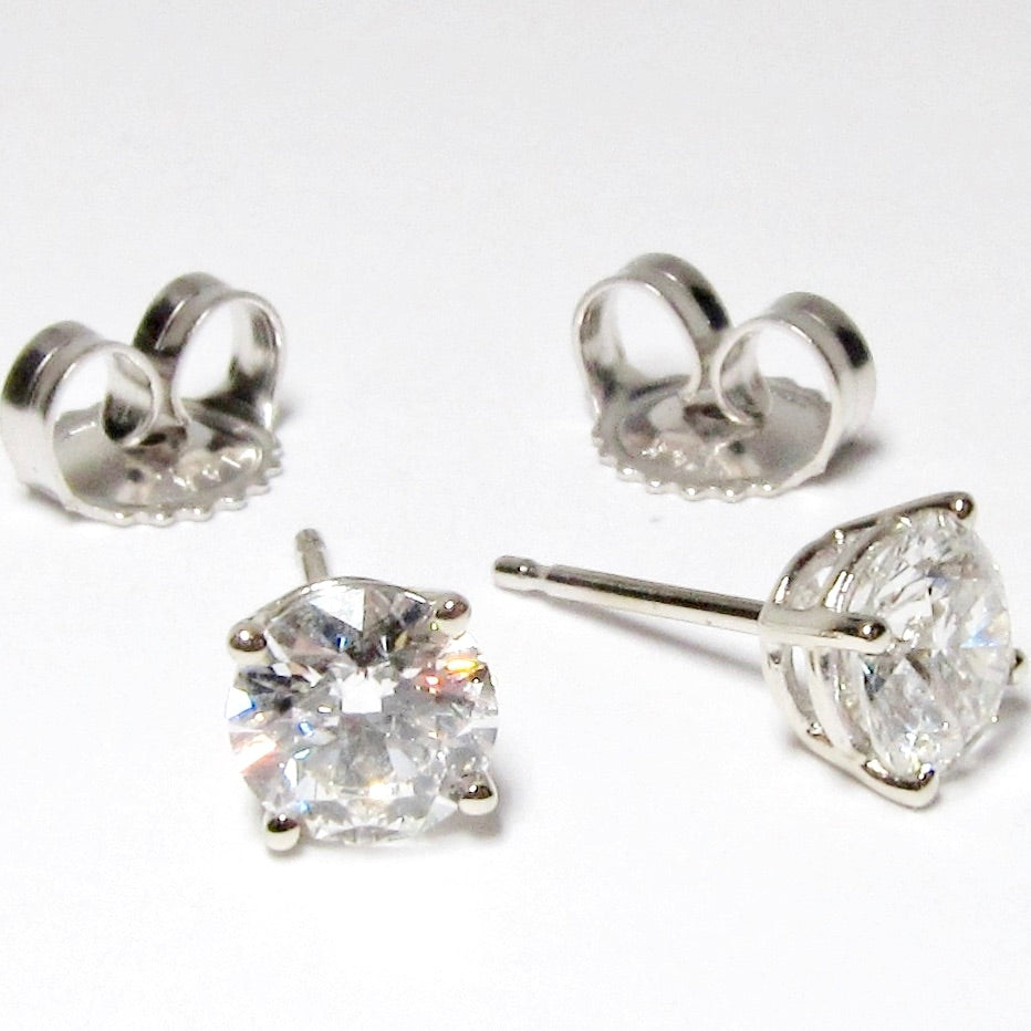 1.43ctw Diamond Stud Earrings