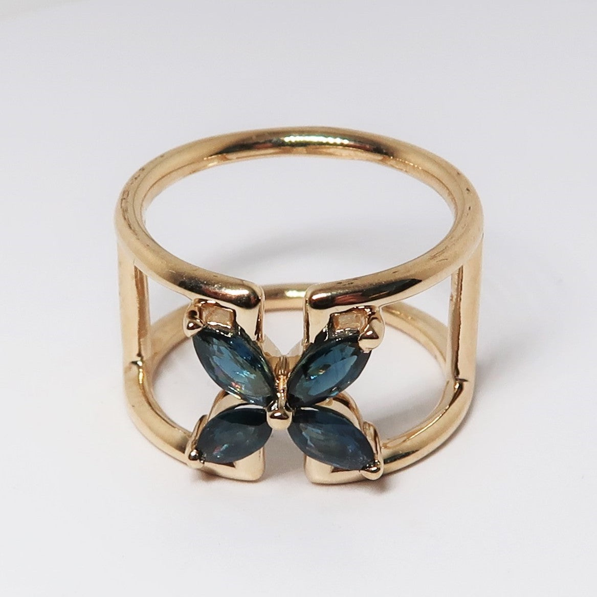 Mariposa Ring in 14K Yellow Gold with 4 Sapphires