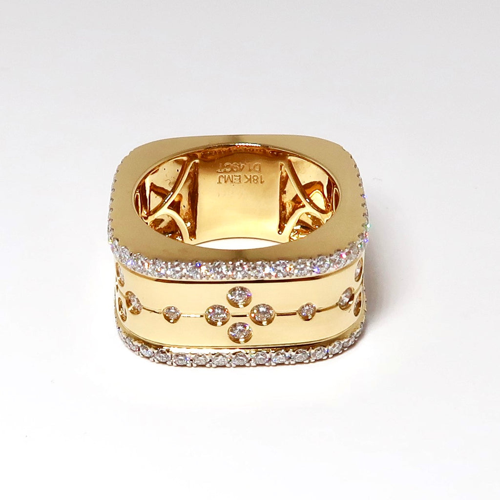 18k Yellow Gold Square Design Wide Ring with Diamonds