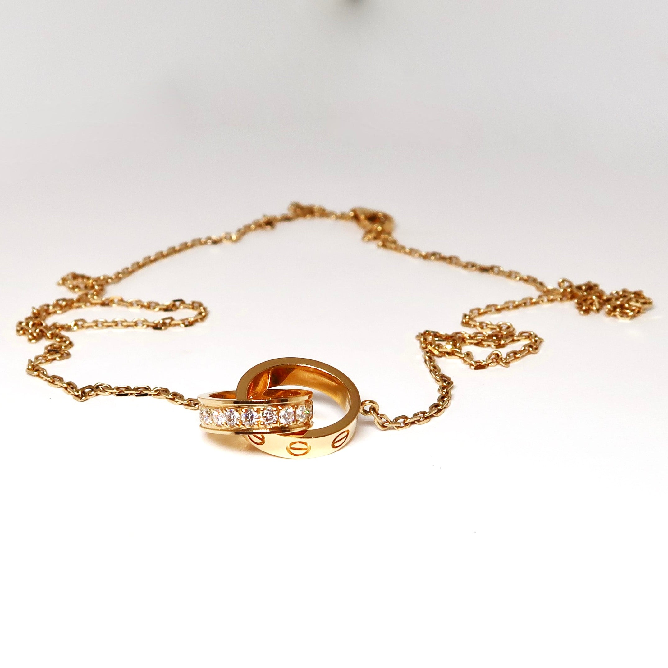 18k Yellow Gold Interlocking Ring Necklace with Diamonds