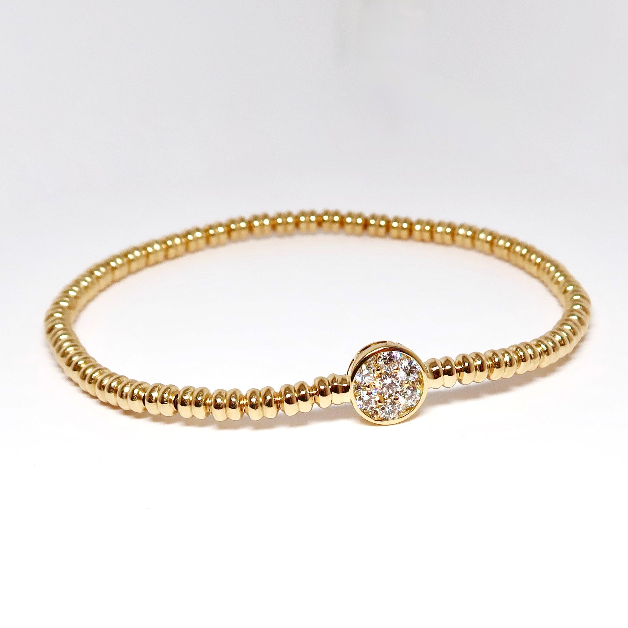 18k Yellow Gold Bangle with Round Shaped Station with Diamonds