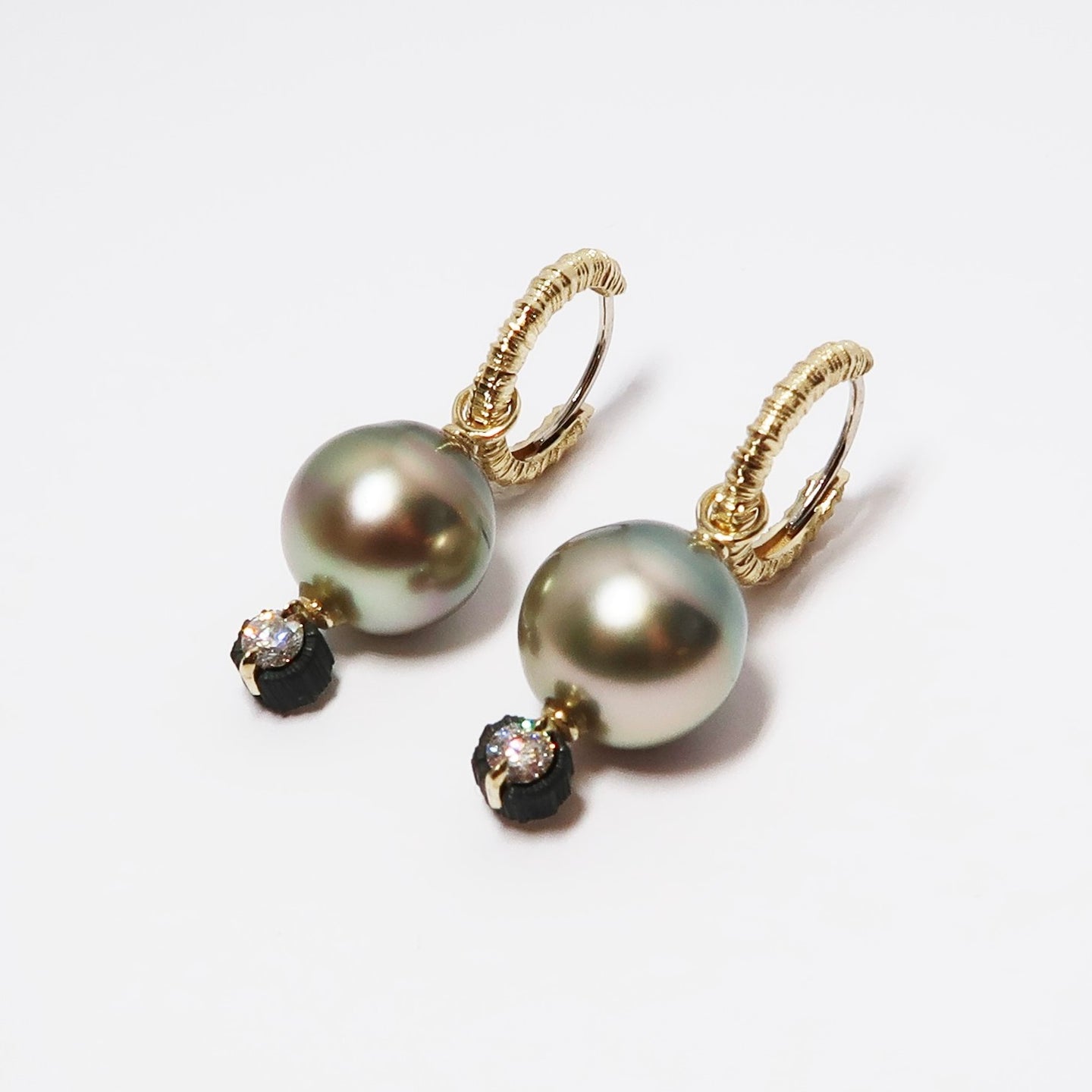 Gray/Silver Pearl Drop Earring