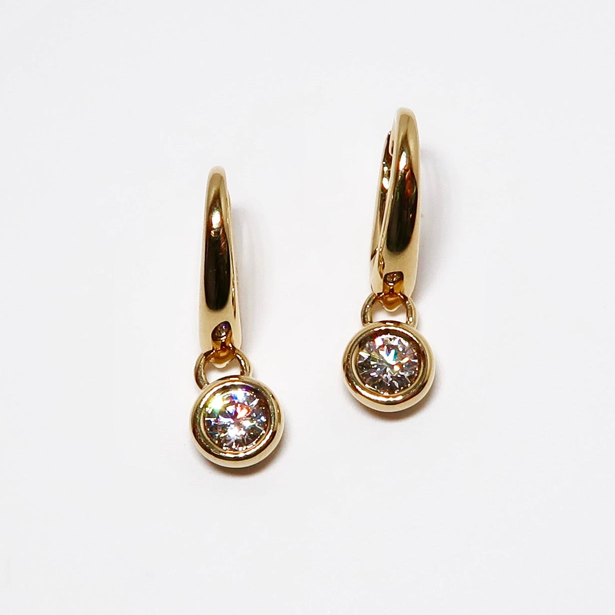Diamond Dangle Earring, 2 White Round Diamonds
