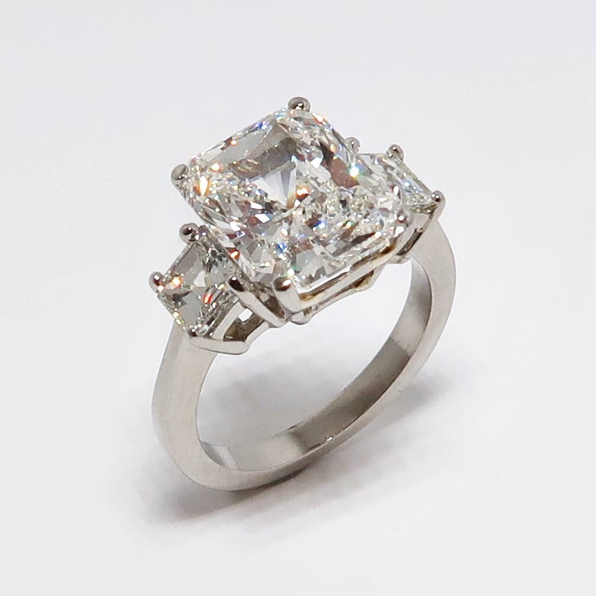 3 Stone Diamond Ring