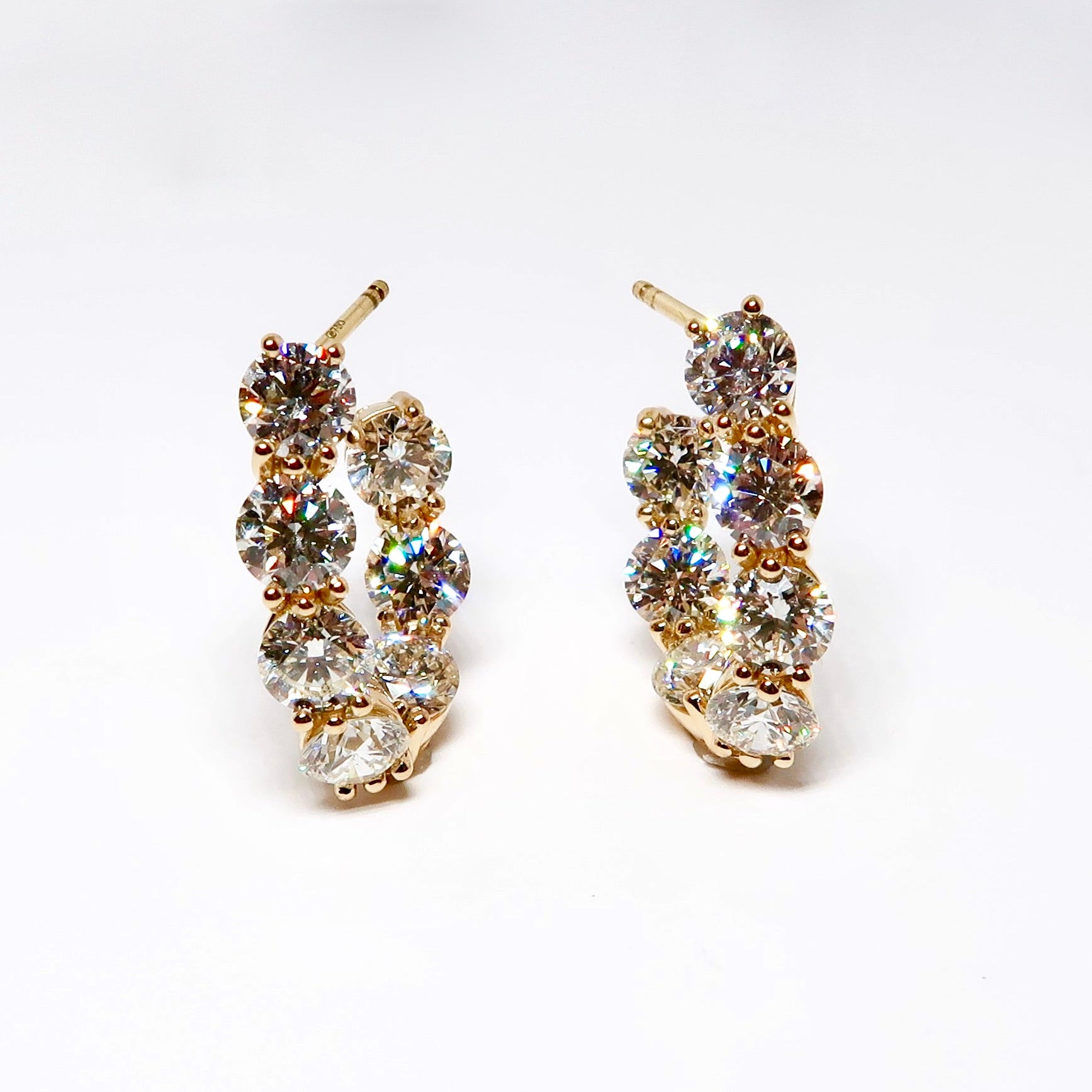 18k Yellow Gold Diamond Earrings