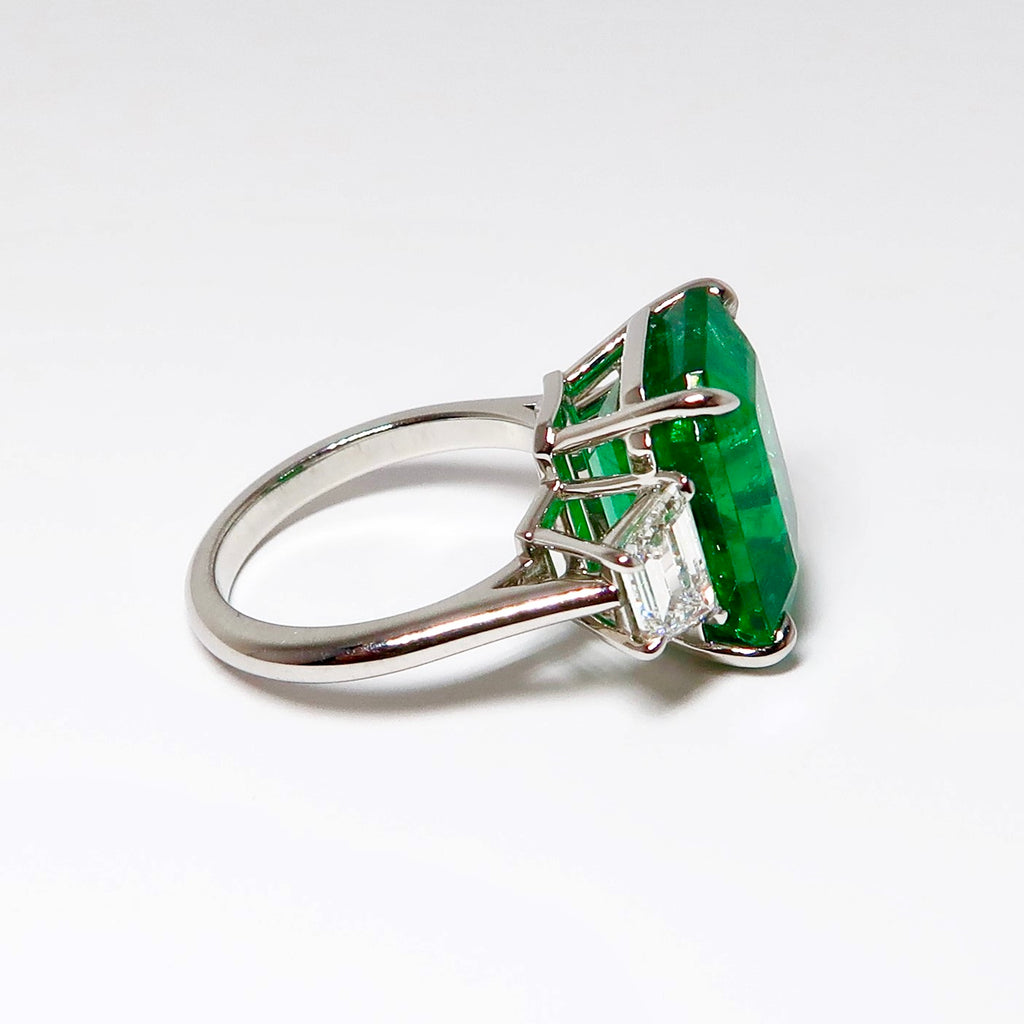 Emerald & Diamond Ring