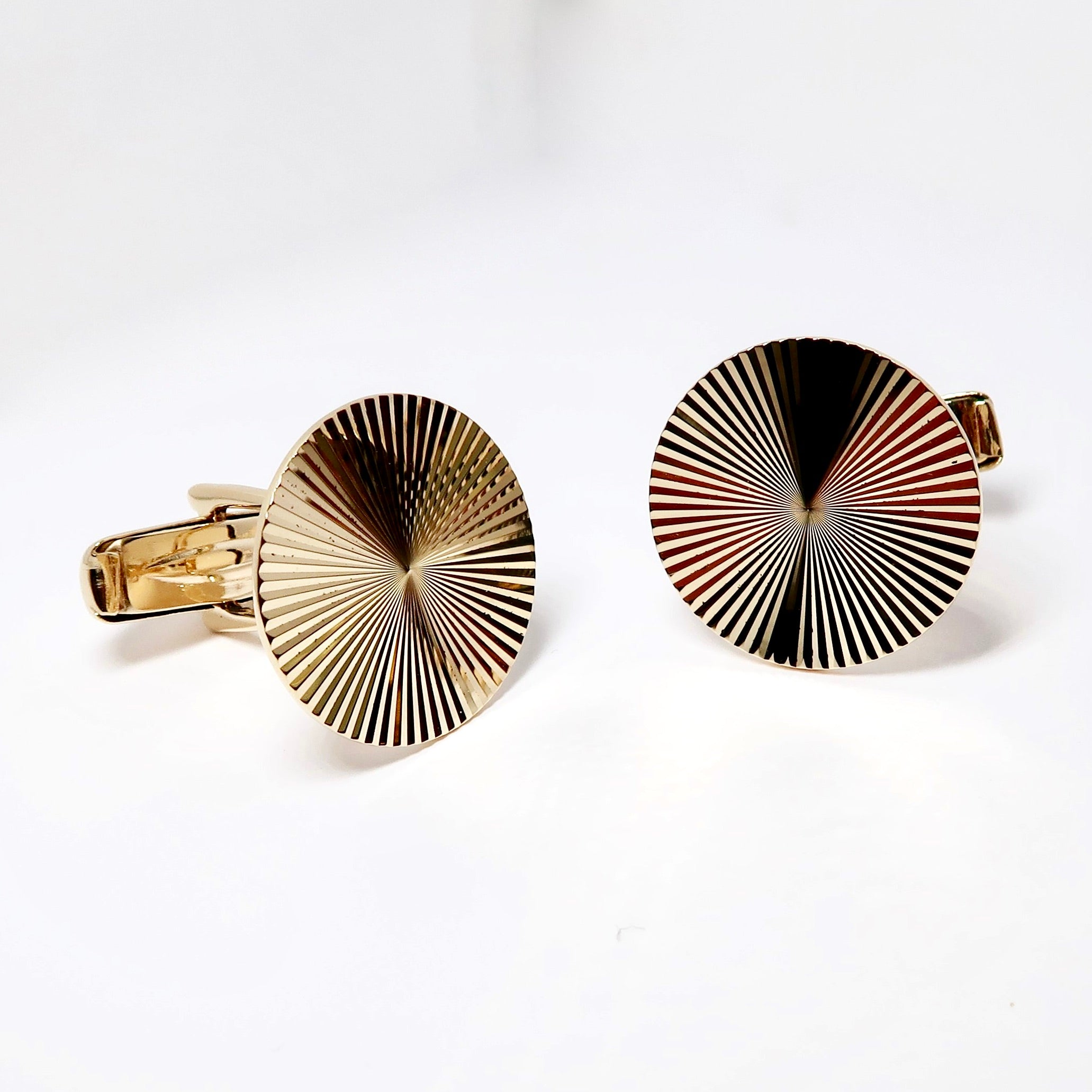 14k Yellow Gold Round Sunray Cufflinks