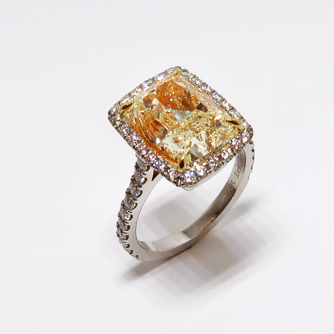 18k White & Yellow Gold FJ Radiant Diamond Ring