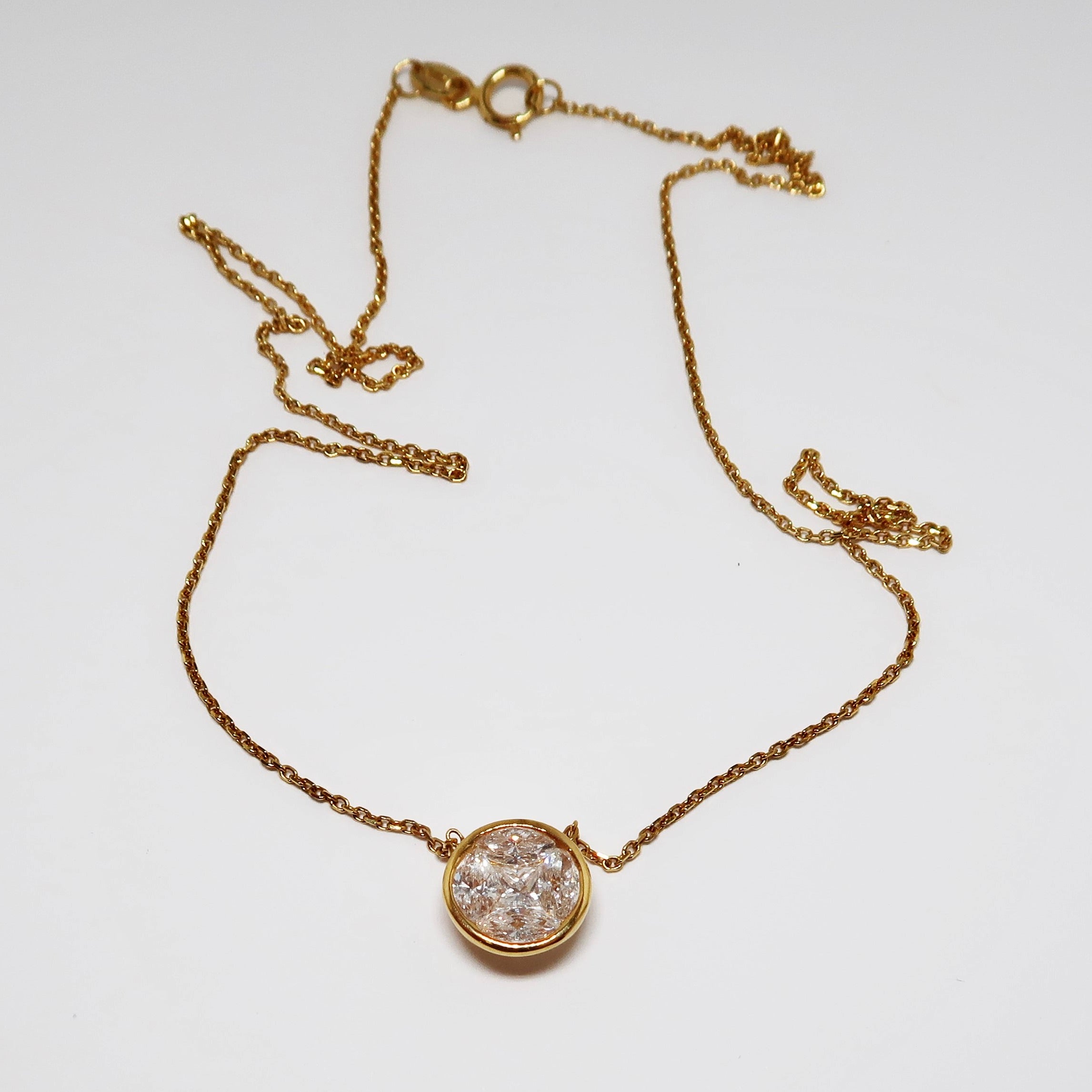 18k Yellow Gold Diamond Pendant Necklace