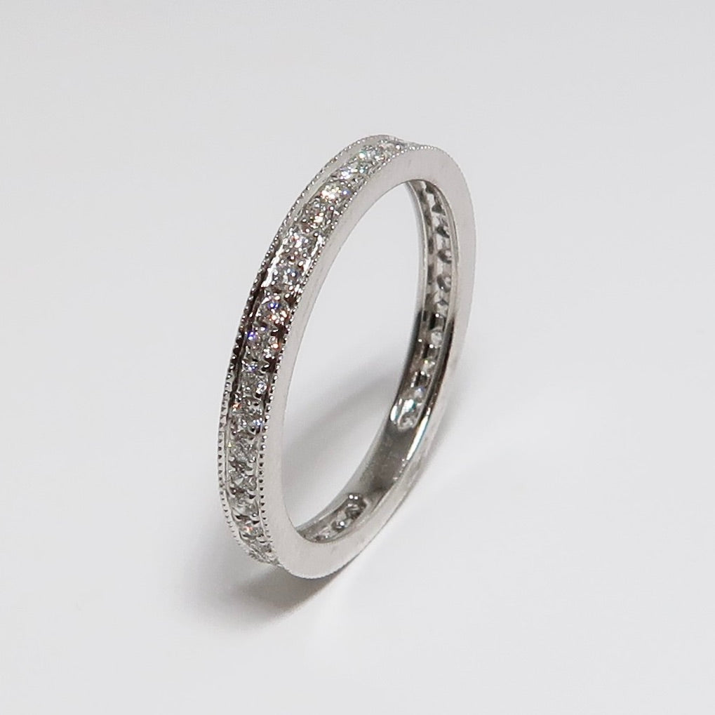 18k White Gold Stacking Band