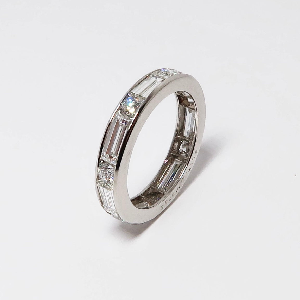 Alternating Baguette & Round Diamond Guard Ring