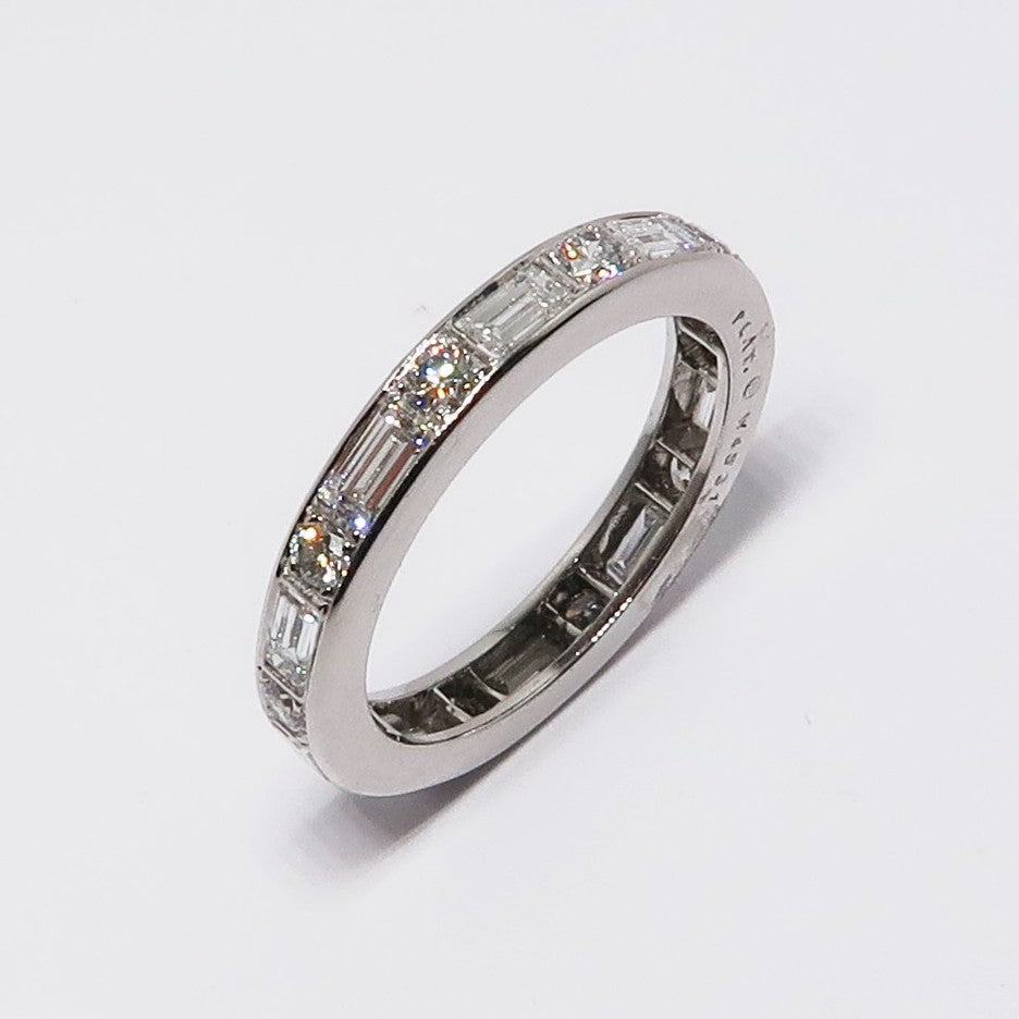 Alternating Baguette & Round Diamond Guard Ring