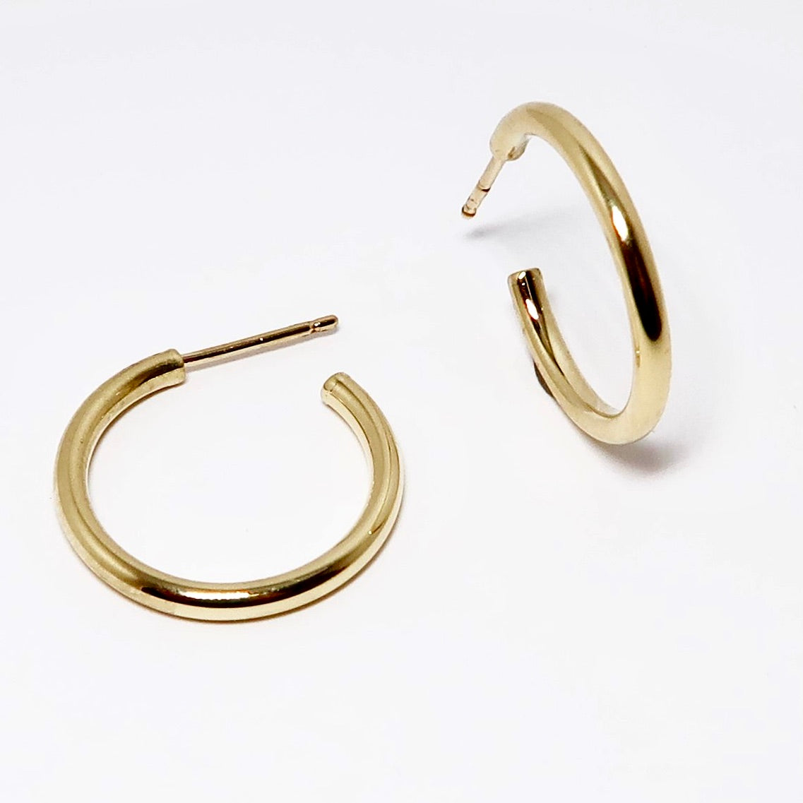18k Yellow Gold Hoop Earrings