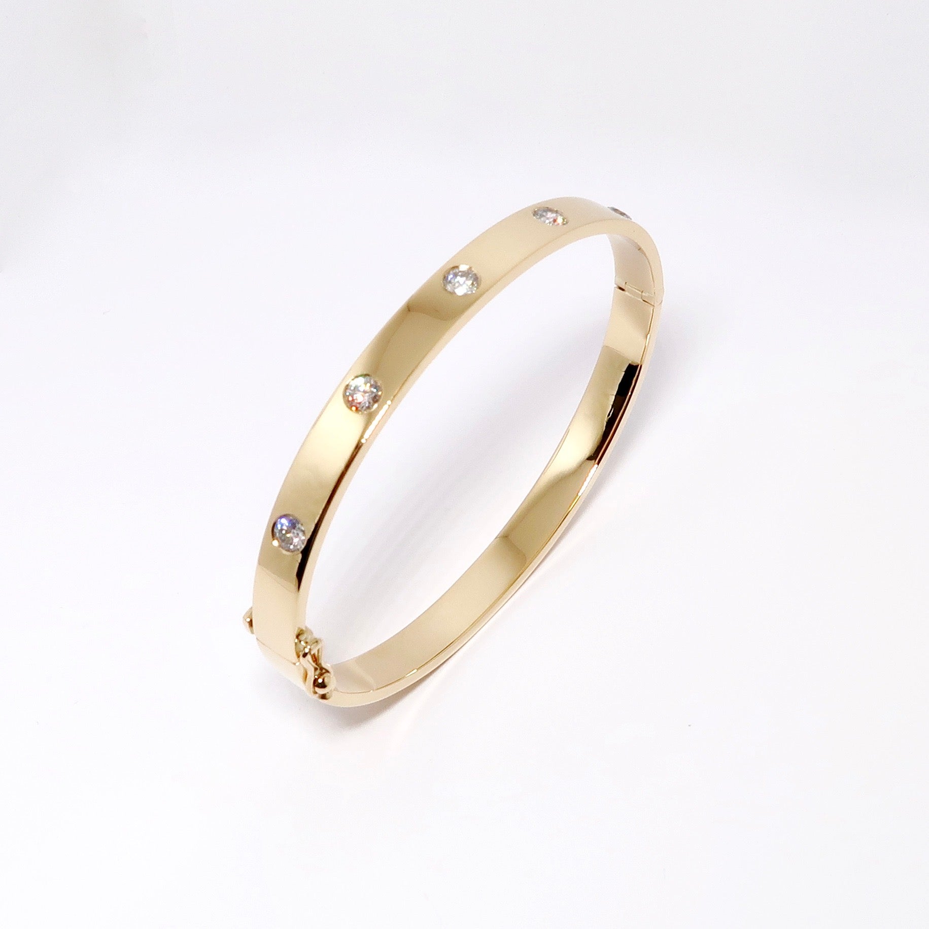 Yellow Gold Bangle Bracelet with Diamonds