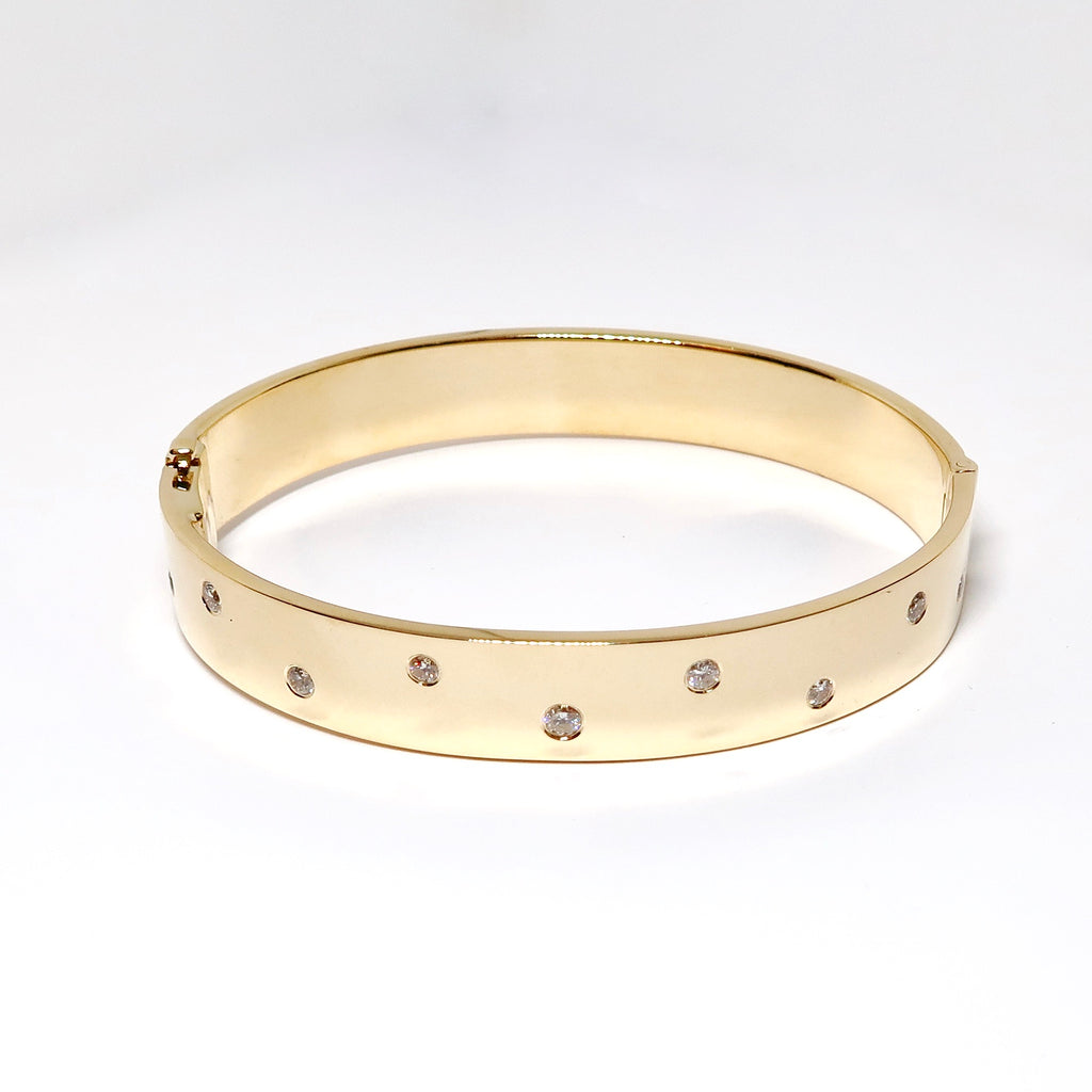 Yellow Gold Bangle Bracelet with Diamonds