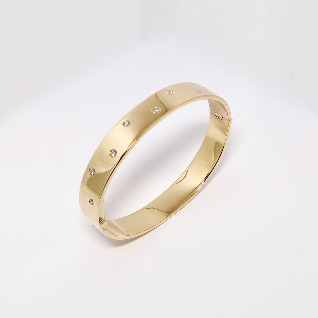Yellow Gold Bangle Bracelet with Diamonds
