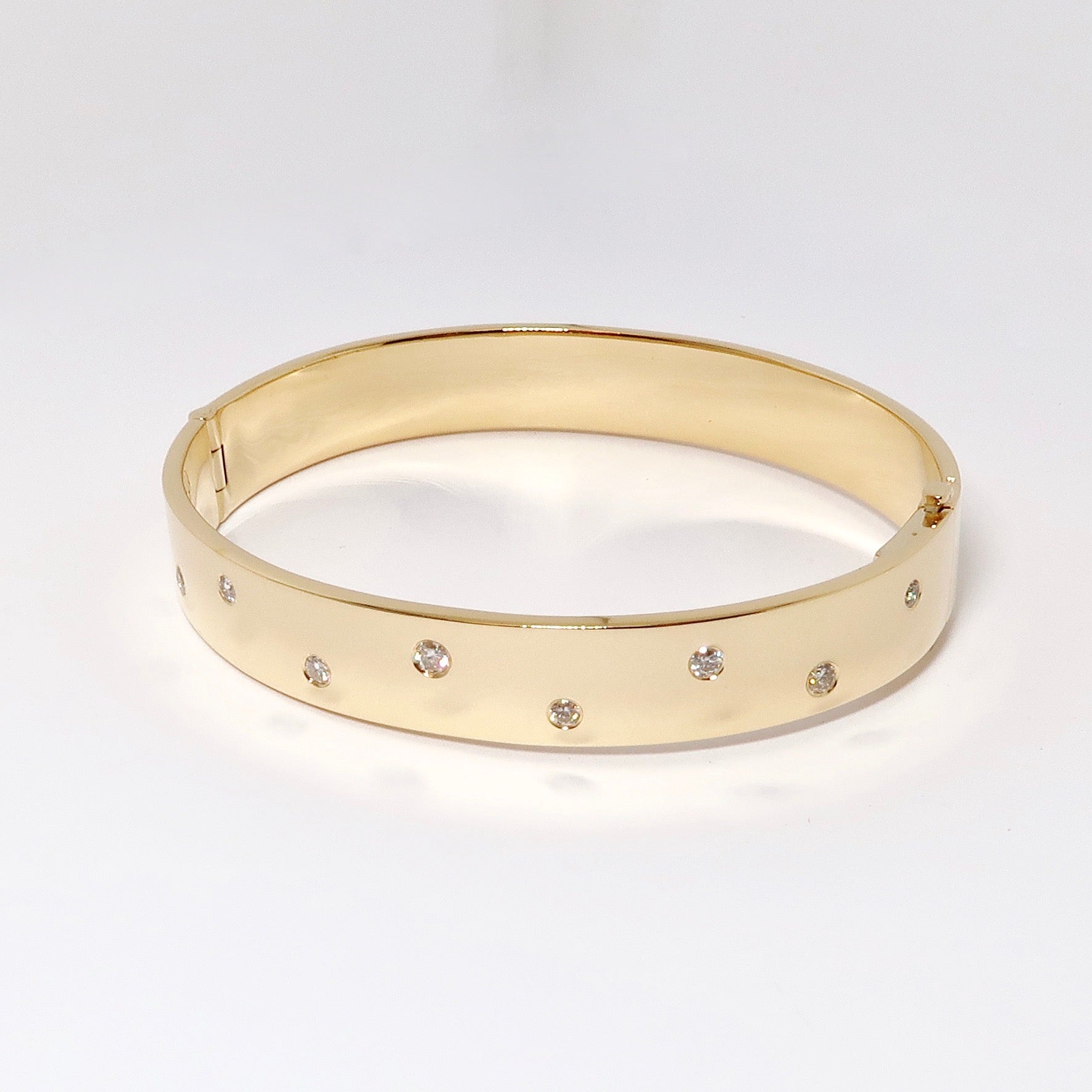 Yellow Gold Bangle Bracelet with Diamonds