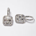 18kt White Gold Hanging Diamond Earrings