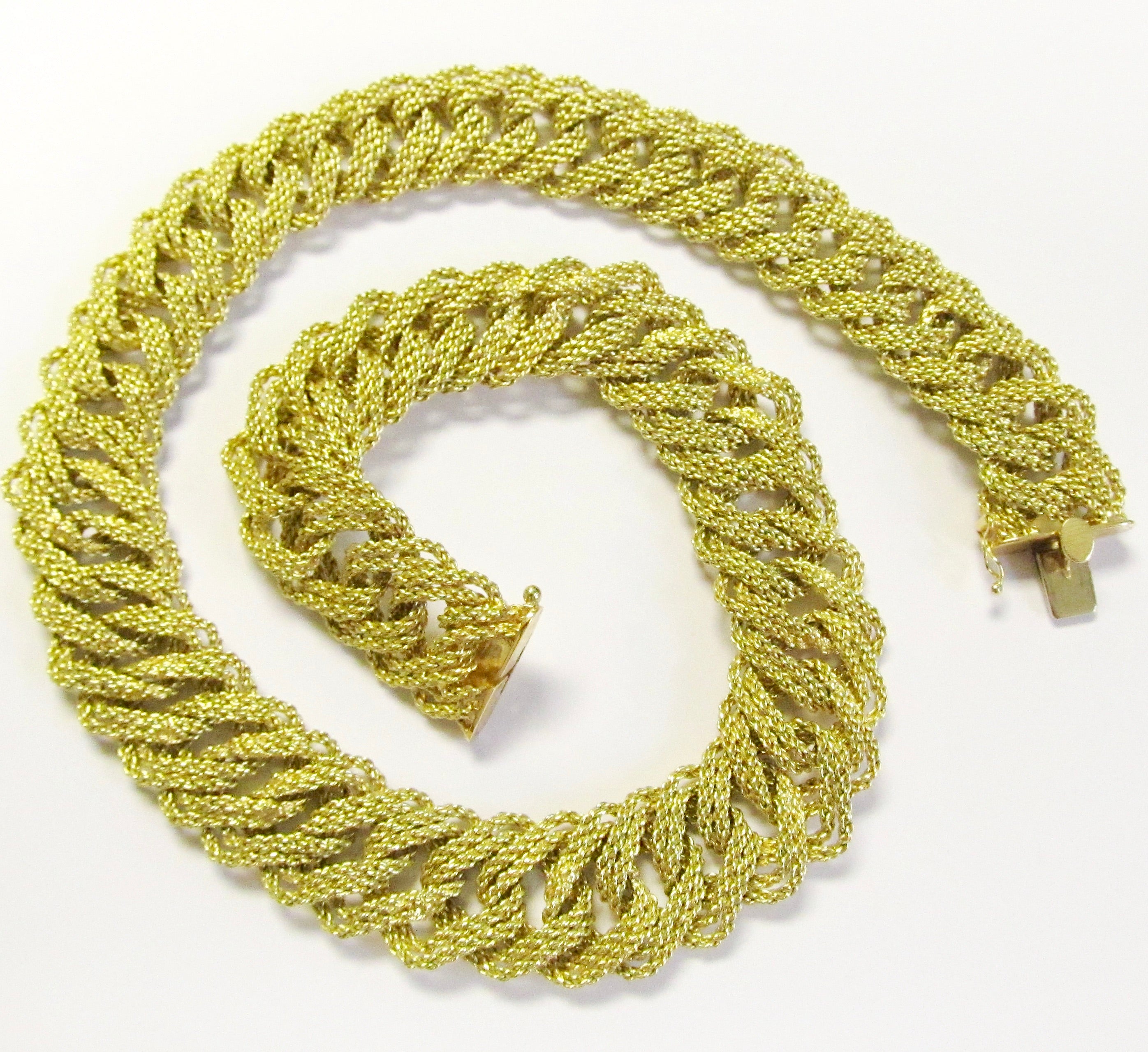 18k Yellow Gold Wide Twist Link Necklace