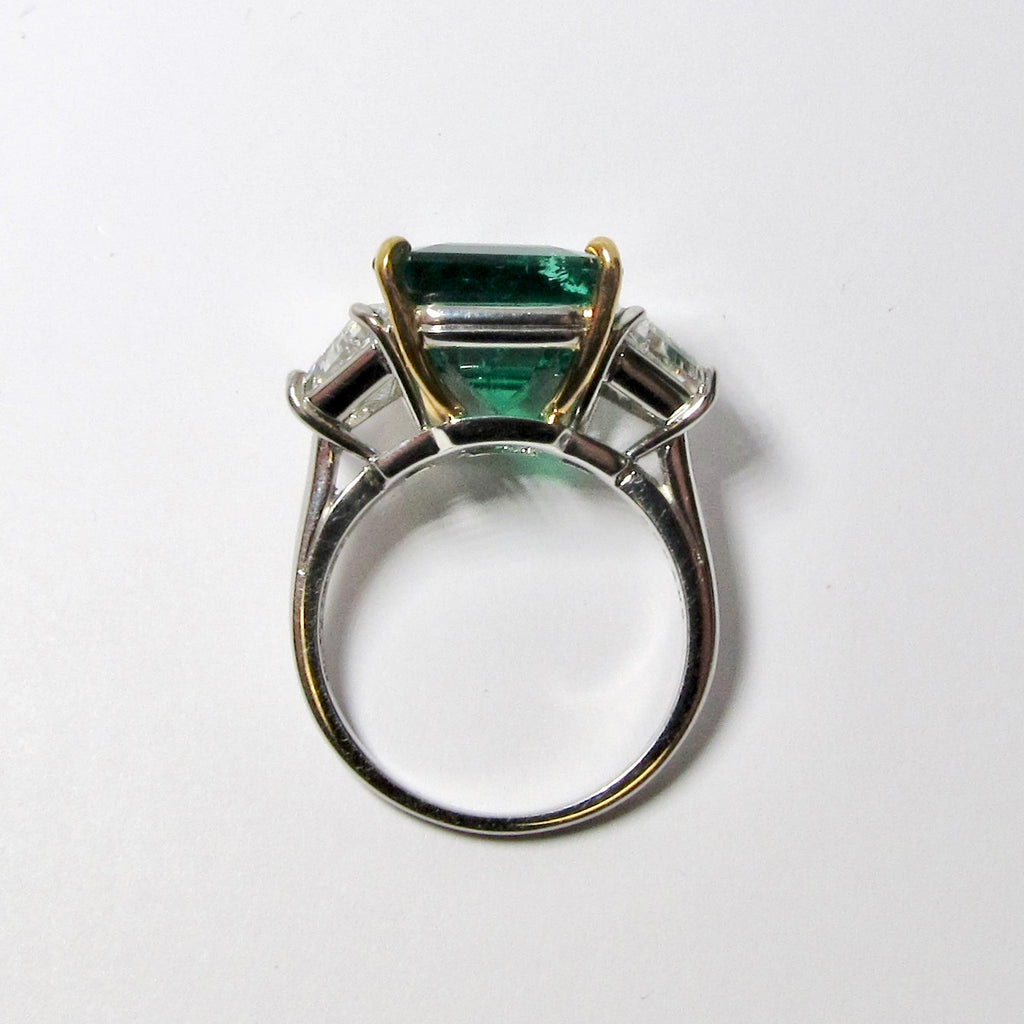 Emerald & Diamond Ring