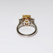 Load image into Gallery viewer, Fancy Yellow Diamond Ring
