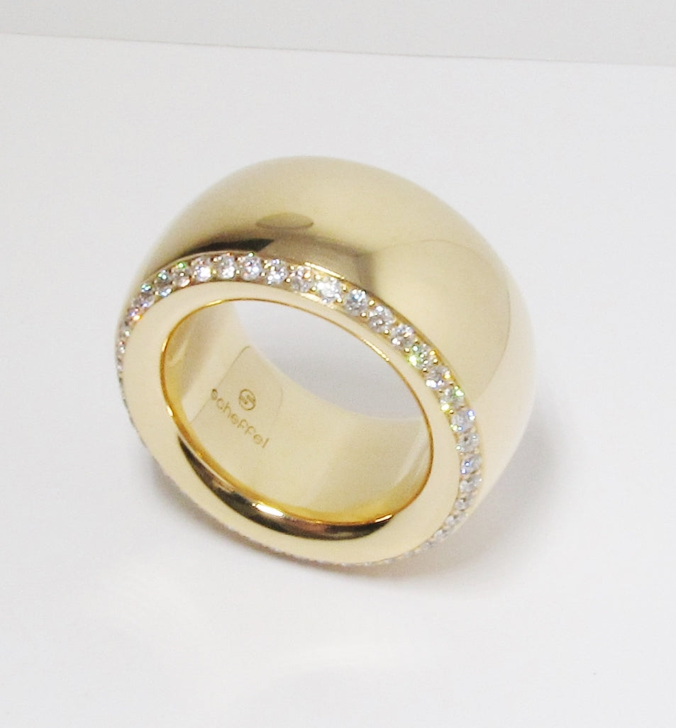 18k Yellow Gold Wide Ring with Ring of Diamonds