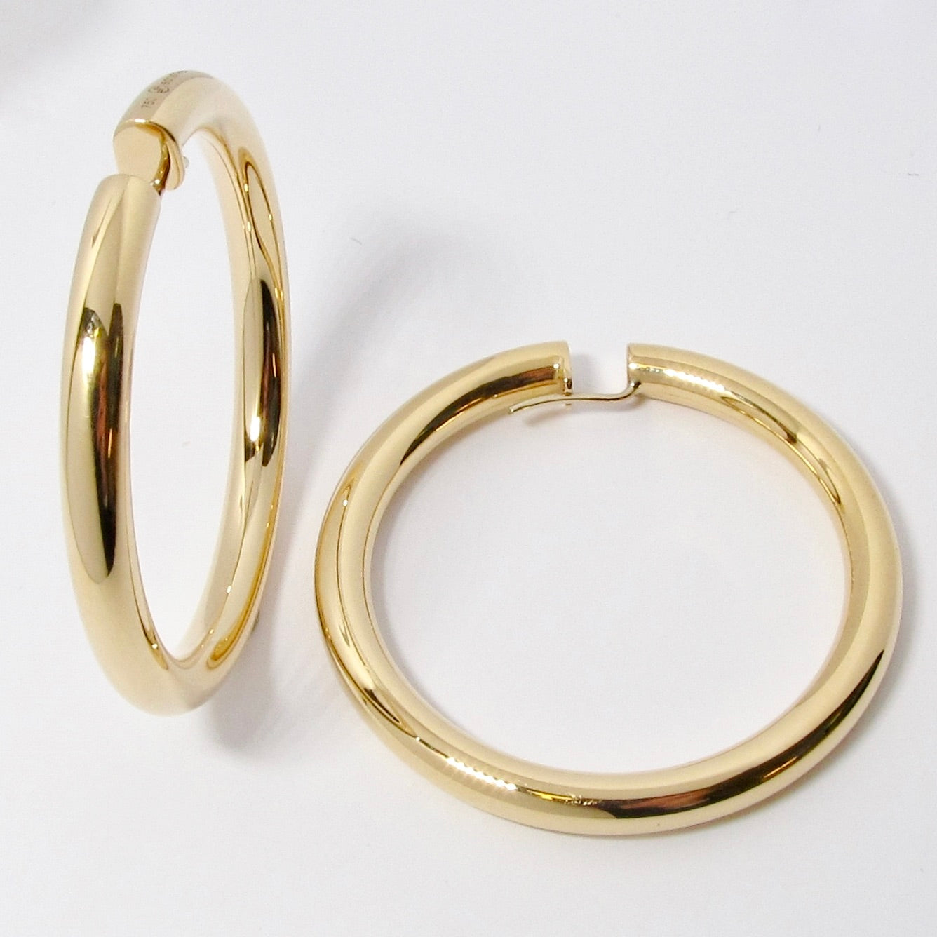 18k Yellow Gold Large Round Hoop Earrings