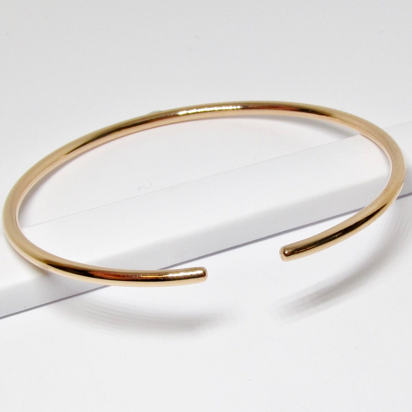 18k Rose Gold Skinny Plain Bangle