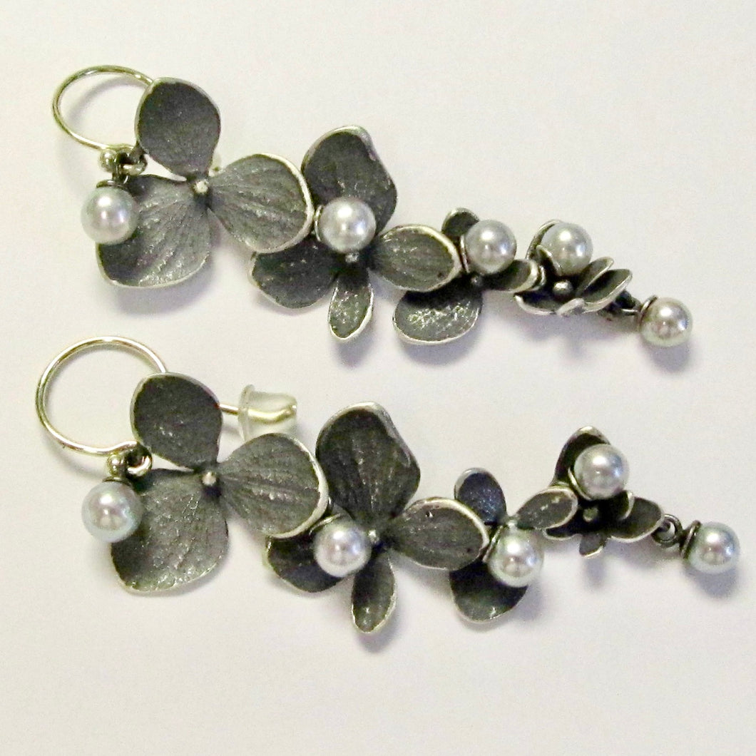 Grey Dangle Leaf Earring with Pearls