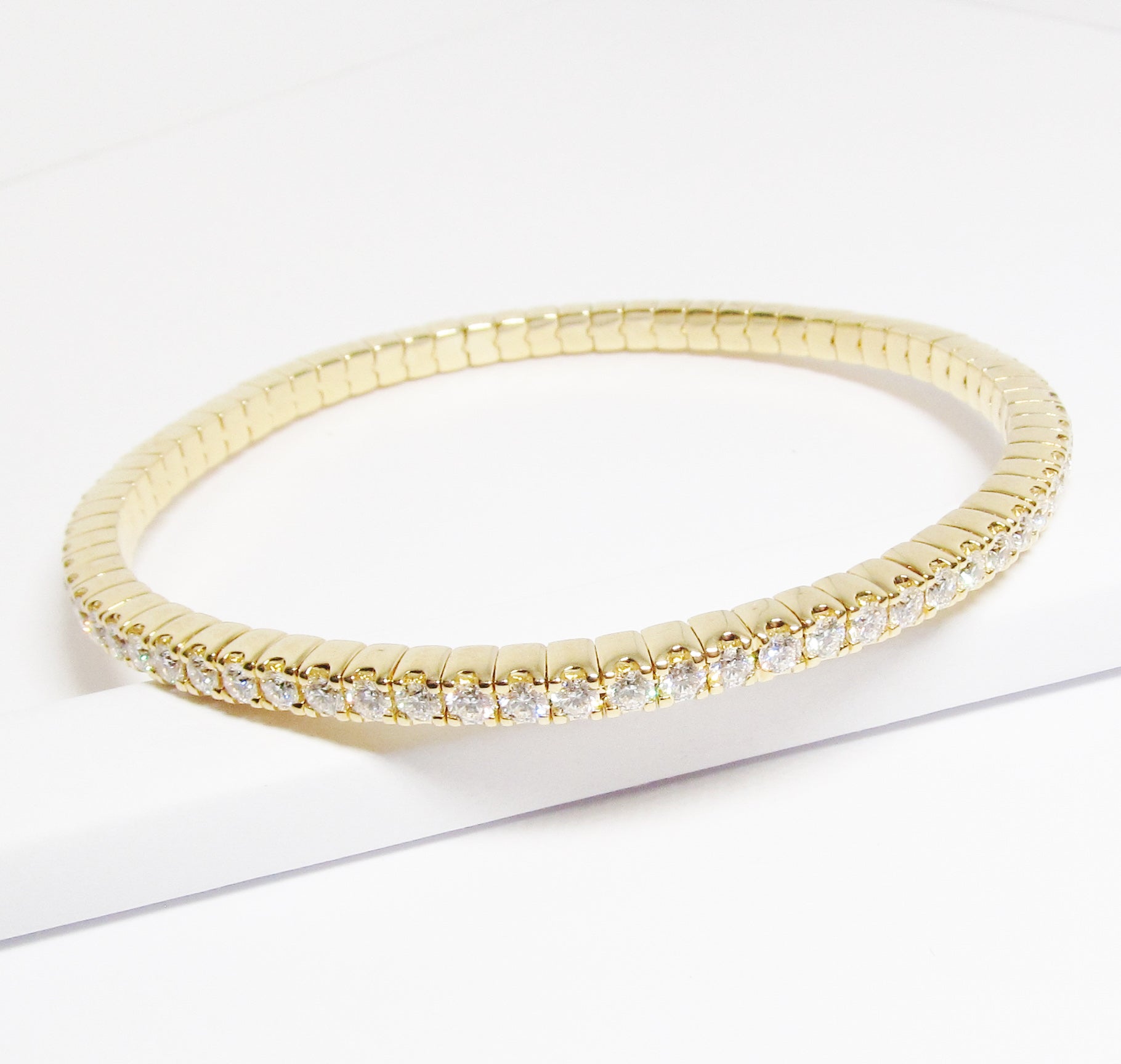 zDiamond Stretch Bracelet/Bangle (Available in White Gold and Yellow Gold)