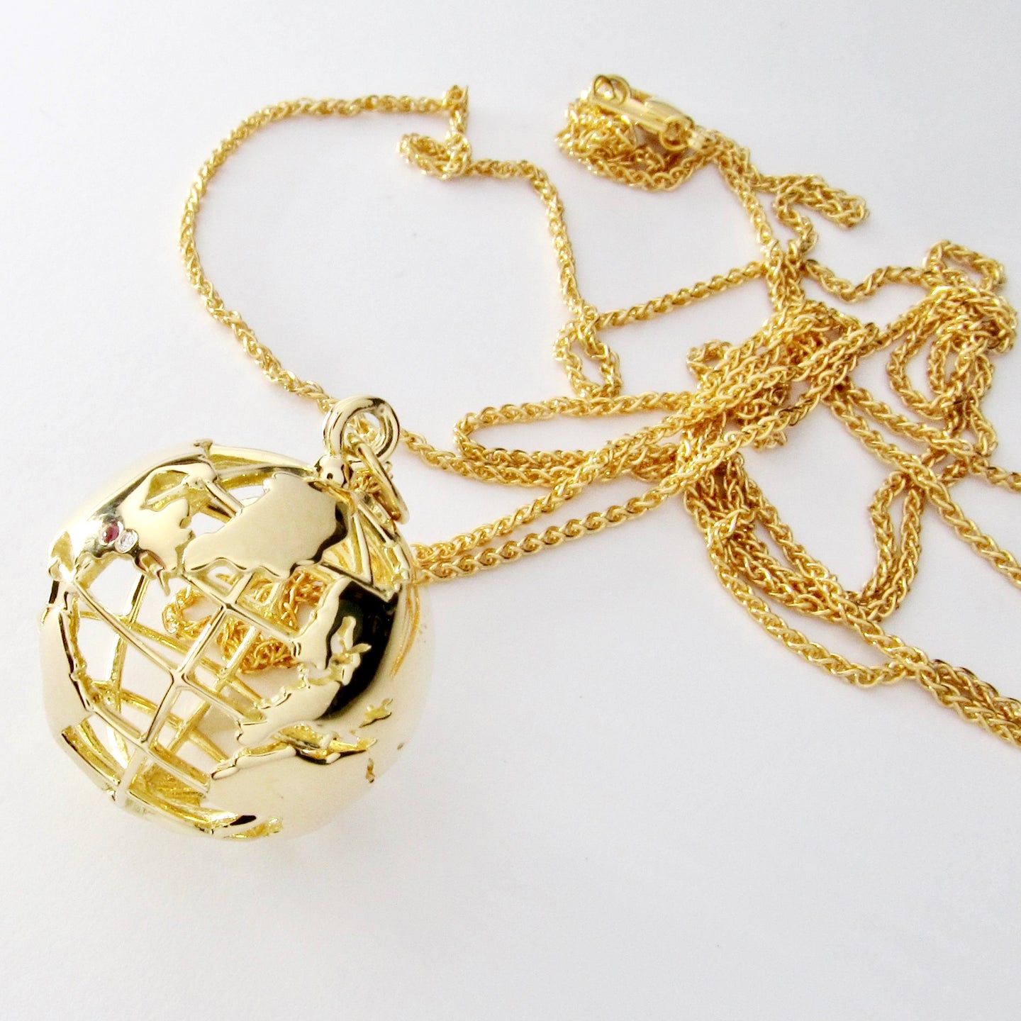 18k Yellow Gold Earth Charm on Yellow Gold Chain