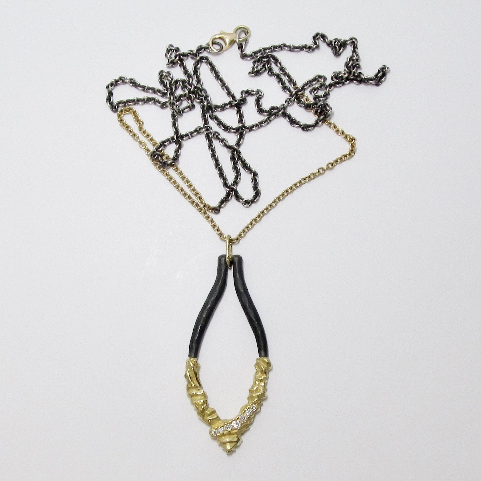 Arches Marquise Pendant with 0.15ctw White Diamonds