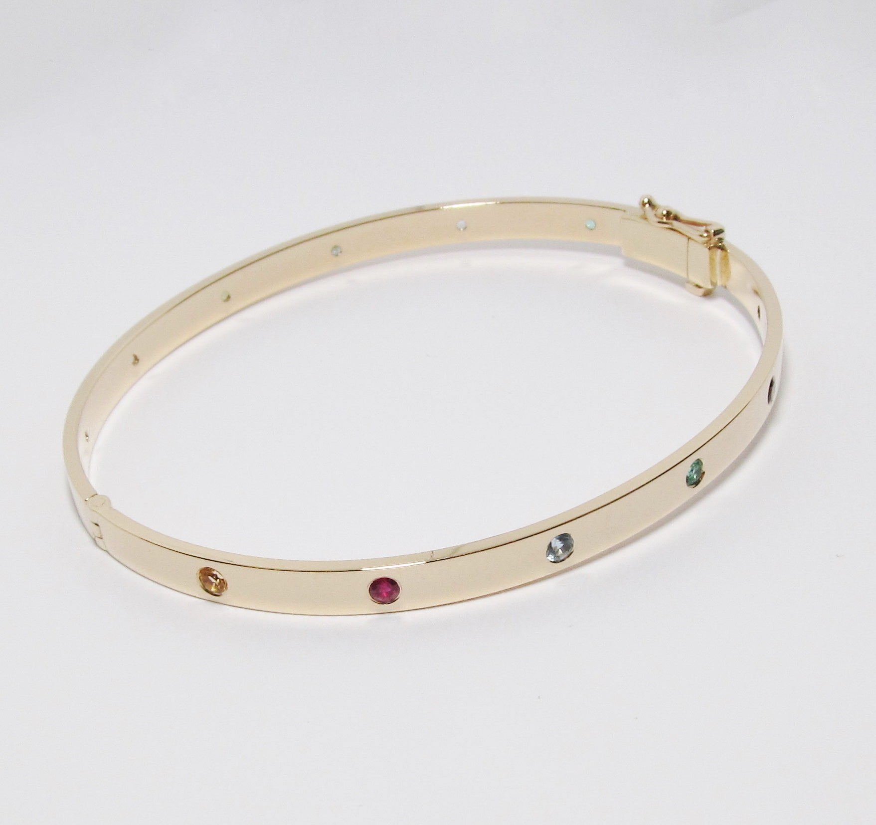 14k Yellow Gold Bangle with 12 Round Semi-Precious Stones