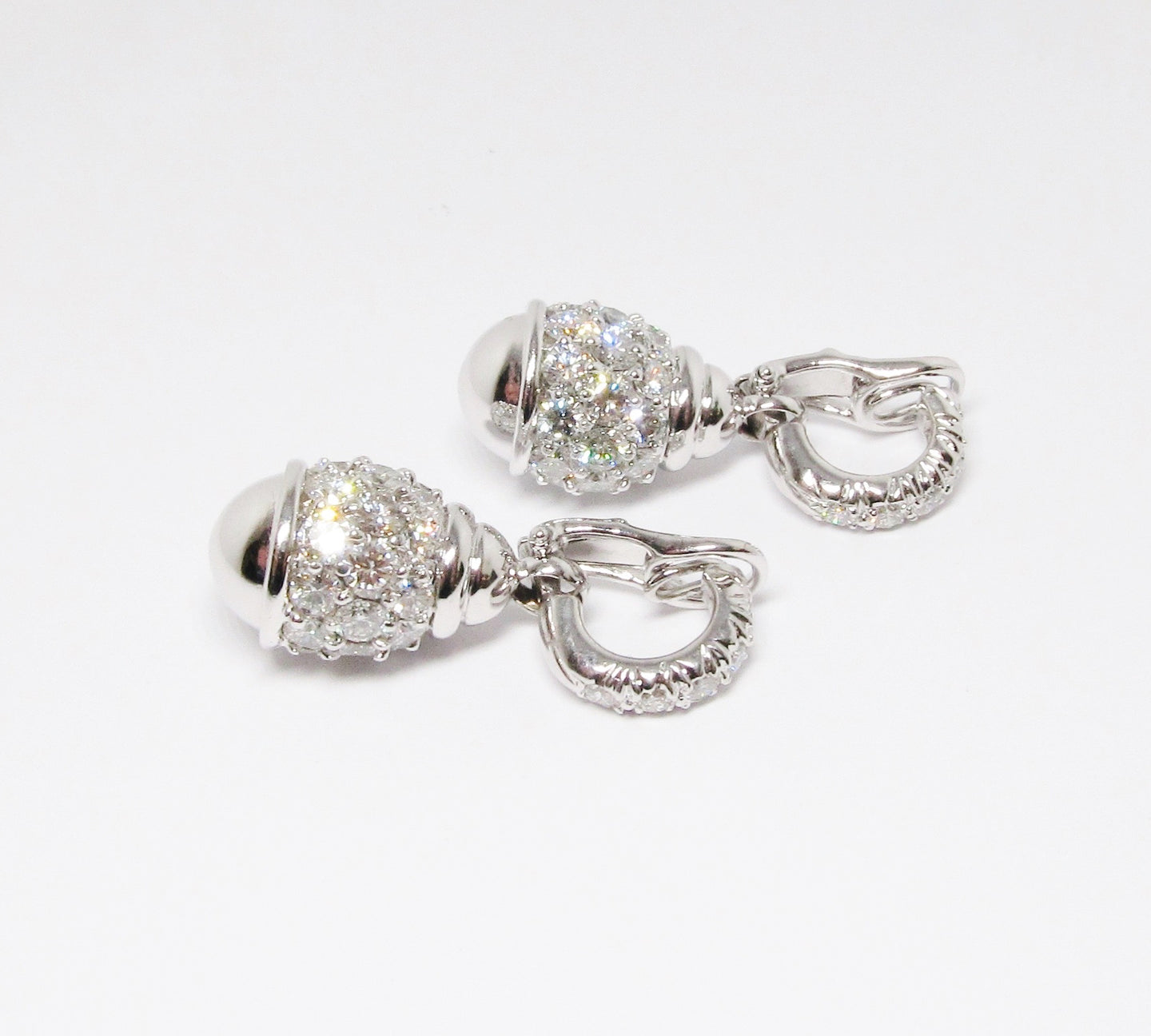 18k White Gold Diamond Earrings