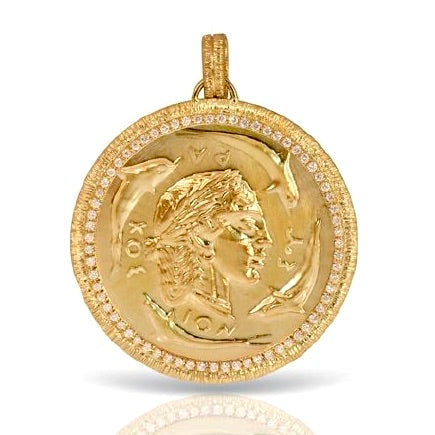 18k Yellow Gold Pendant with Diamonds