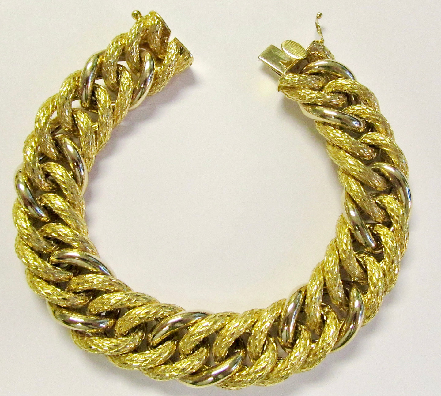 18k Yellow Gold Bracelet, Tight Links