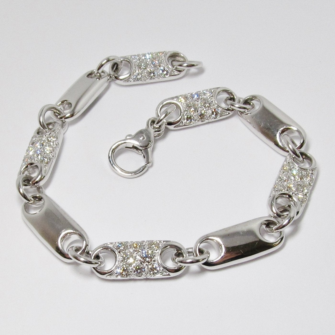 18k White Gold Diamond Link Bracelet
