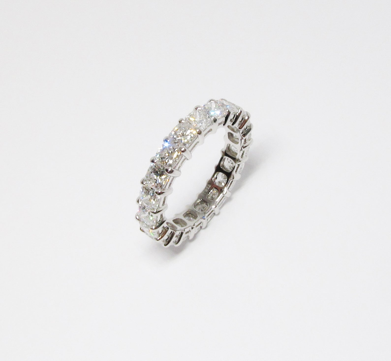 Cushion Cut Diamond Band, 21 Diamonds