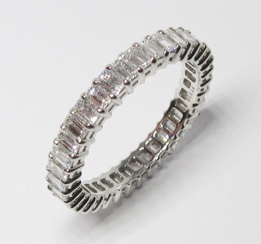 Emerald Cut Diamond Band