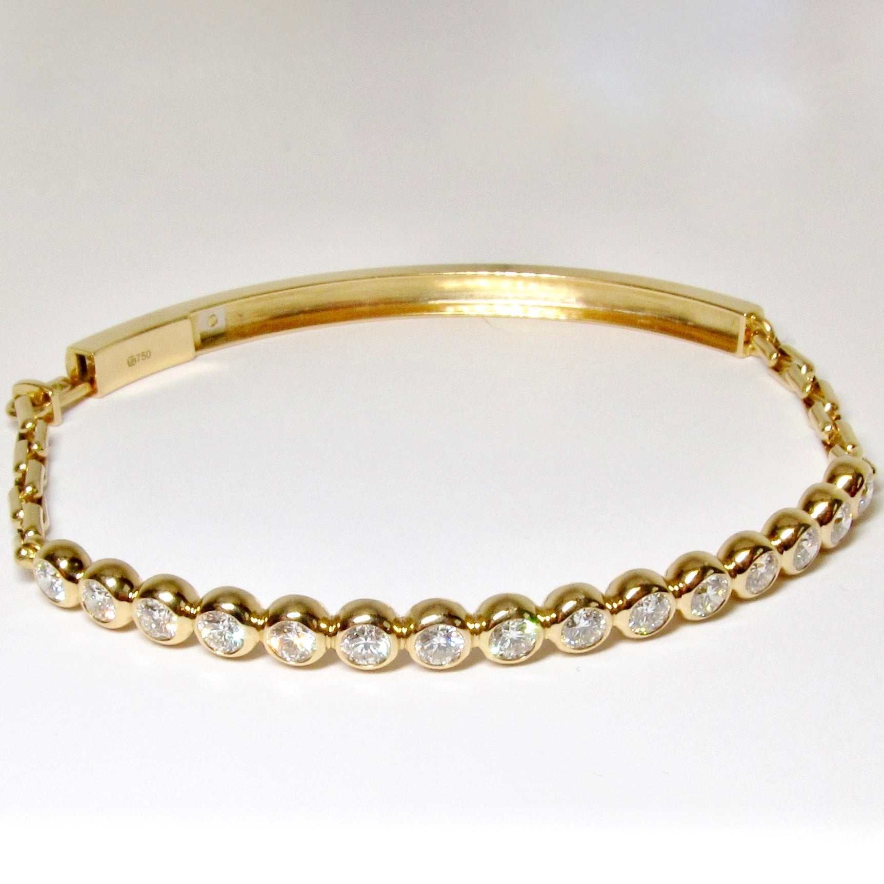 18k Yellow Gold Diamond Bracelet