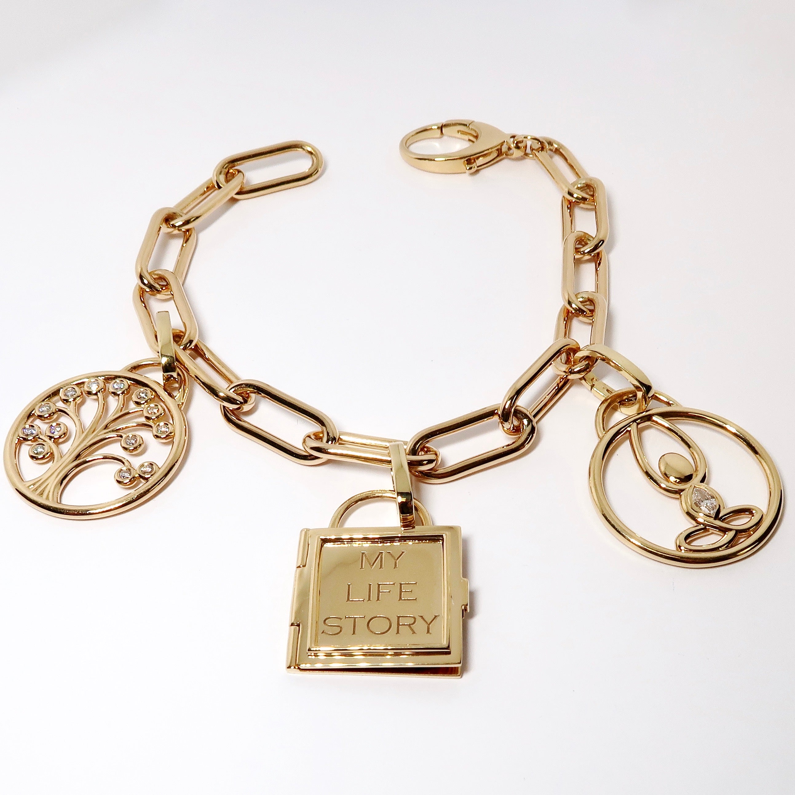 18k Yellow Gold Large Rectangular Bracelet