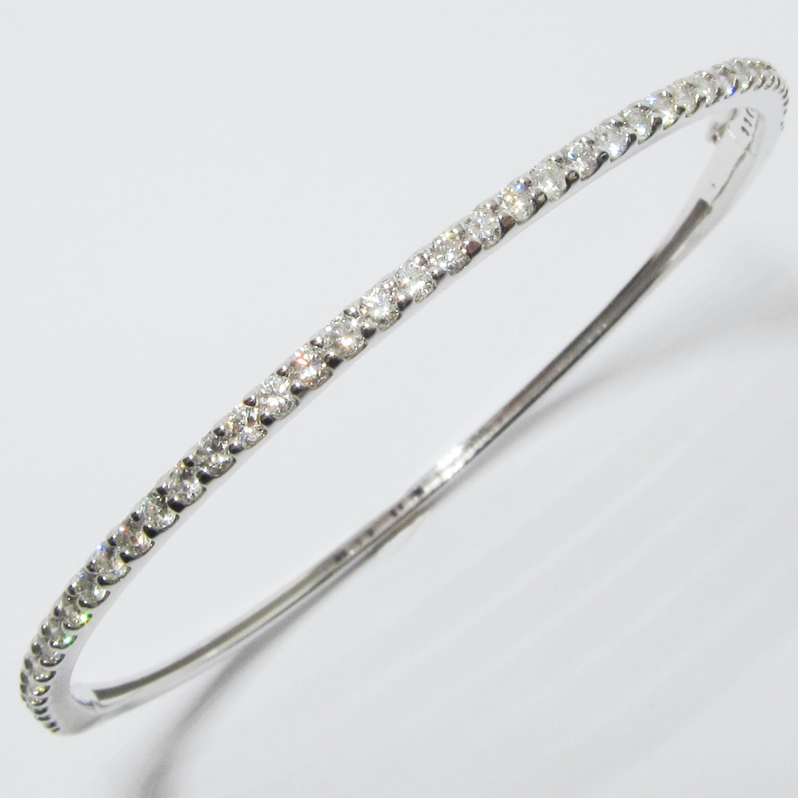14k White Gold Bangle Bracelet