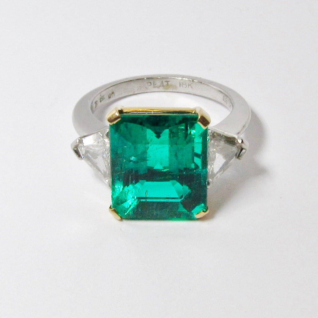 Emerald & Diamond Ring