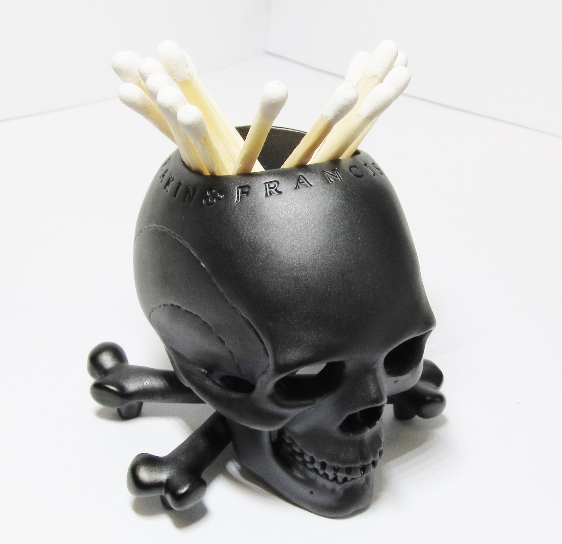 Black Skull Vesta, PVD