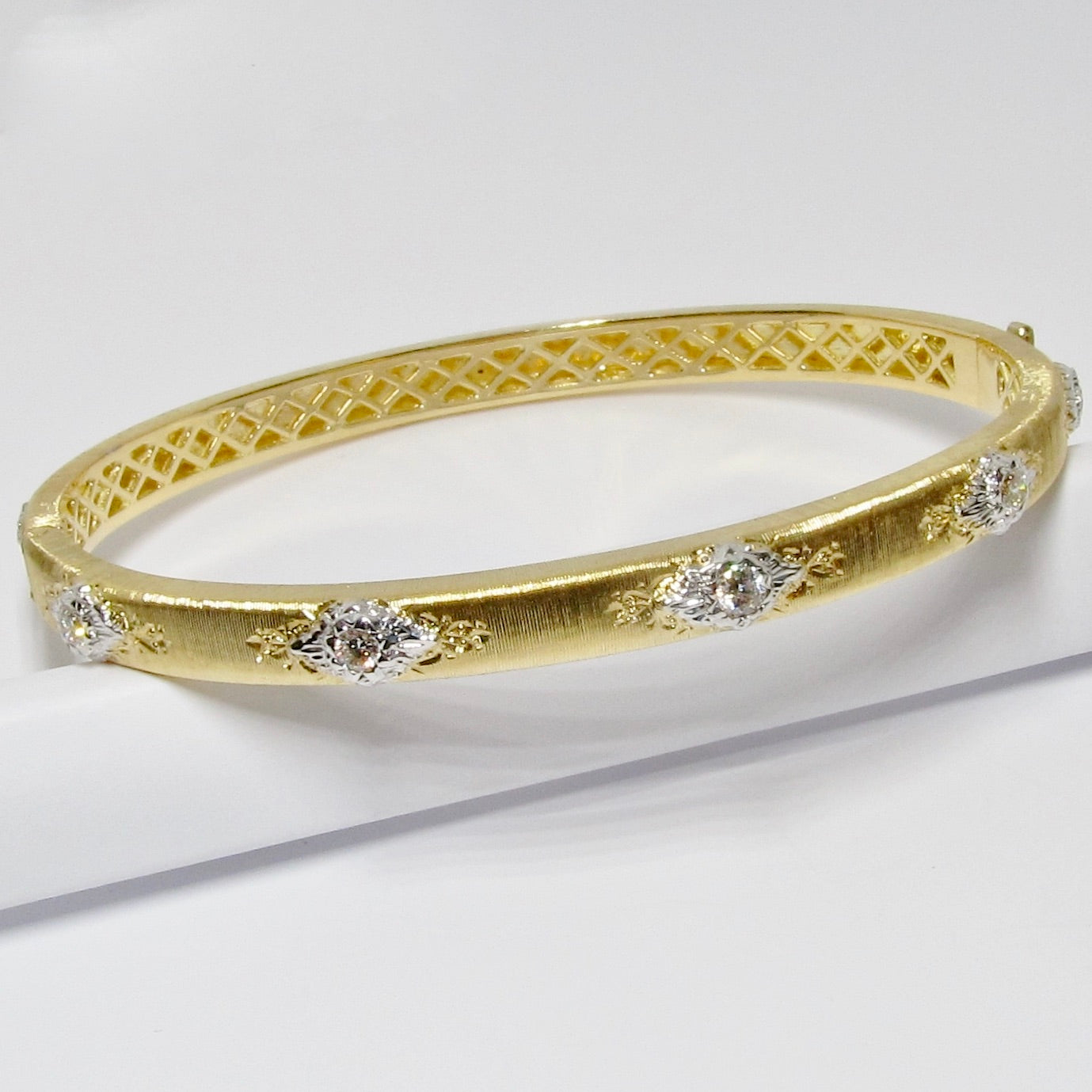 18k Yellow Gold Bangle Bracelet with Diamond Accents