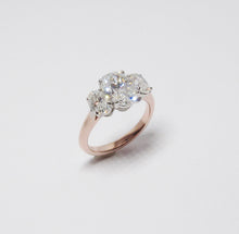 Load image into Gallery viewer, Oval Cut Diamond Ring
