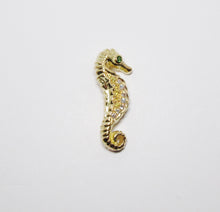 Load image into Gallery viewer, 18k Yellow Gold Single Small Seahorse Pendant
