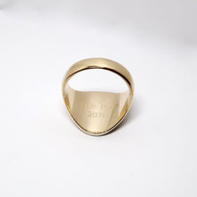 Load image into Gallery viewer, Yellow Gold Crest Ring
