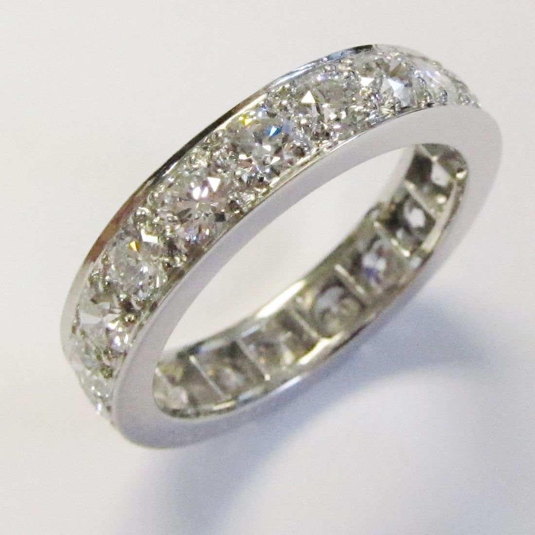 Round Diamond Eternity Band