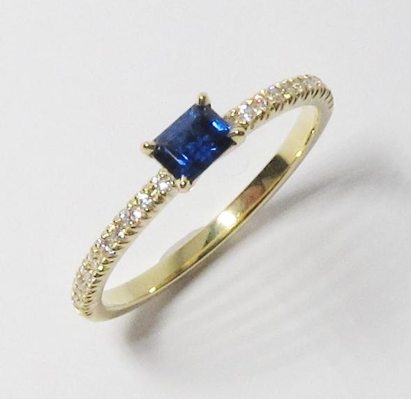 18k Yellow Gold Blue Sapphire + Diamond Ring
